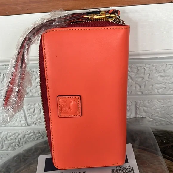 FLORENTINE LARGE ZIP AROUND WRISTLET - Picture 2 of 14